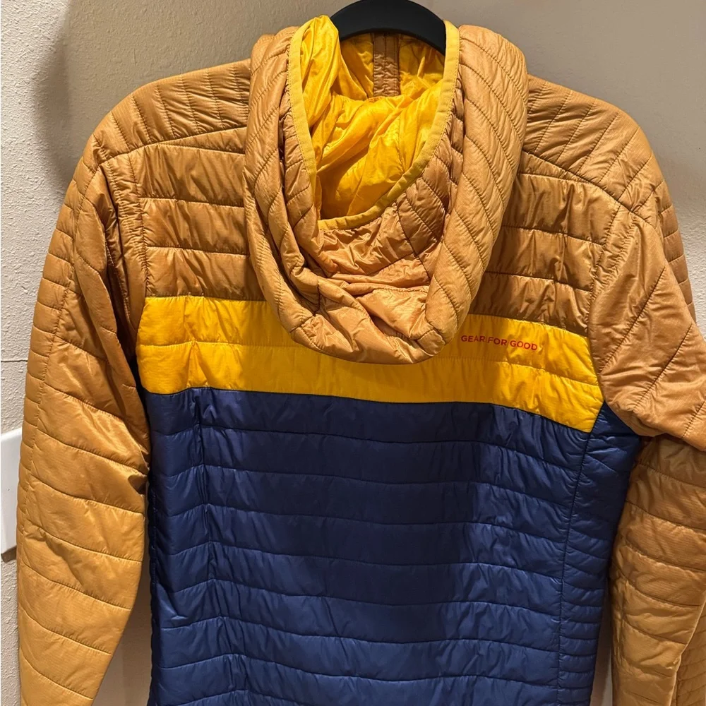 Cotopaxi Women’s Gold and Blue Hooded Down Jacket - Picture 2 of 13